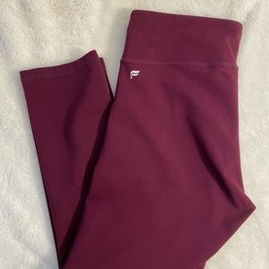Fabletics Define Mid Rise Crop
